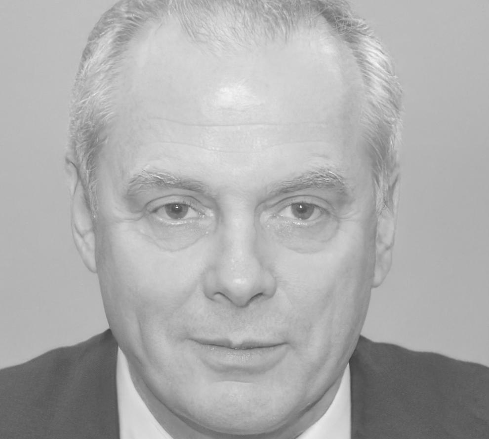 Portrait of pipeline engineer and technical instructor